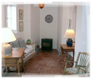 Wood burning stove lounge - Molino Viejo